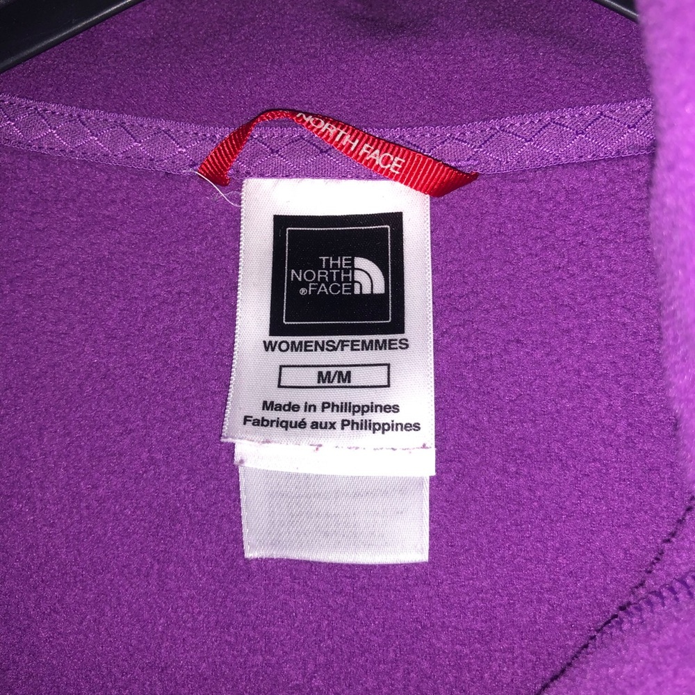 The North Face Purple Pull-Over - Picture 3 of 6